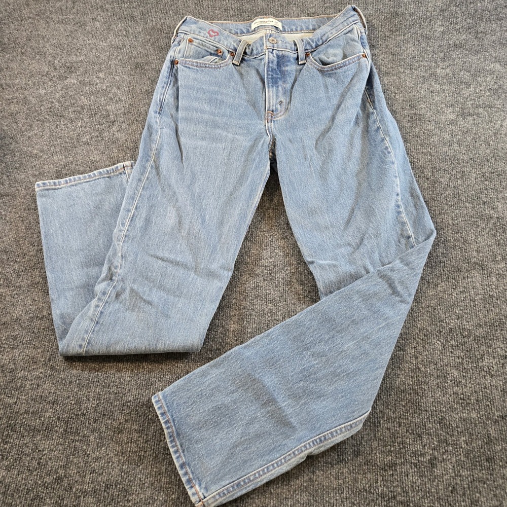 Abercrombie Mid Rise 90s Straight Jeans Heart Embroidered 27 Coquette Jeans